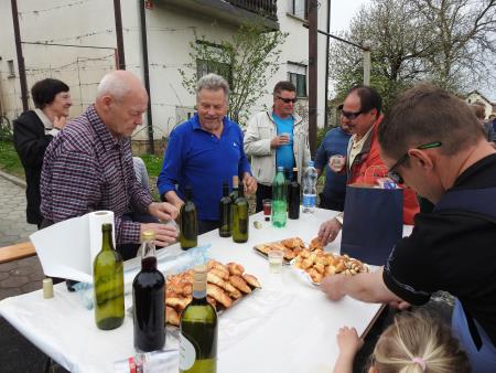 Pohod po novozgrajenih pločnikih 47